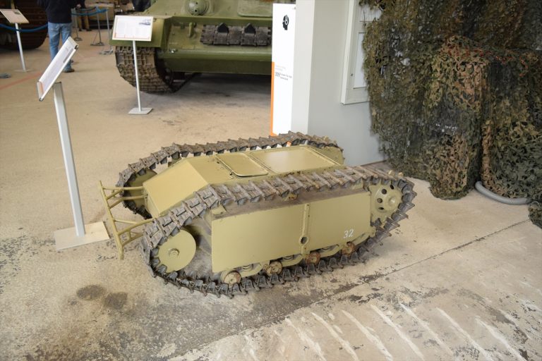 ドイツ軍の無人兵器「ゴリアテ」：ムンスター戦車博物館で知るその真実