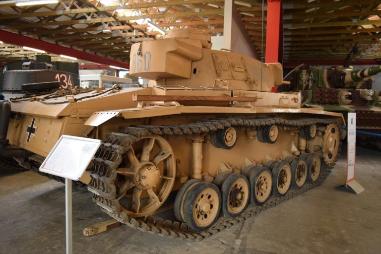 ムンスター戦車博物館が語る3号戦車の真実