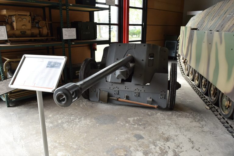 第二次世界大戦の軽量対戦車砲、5cm Pak 38の知られざる実力