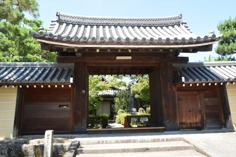 京都霊雲院の歴史と西田幾多郎の墓所