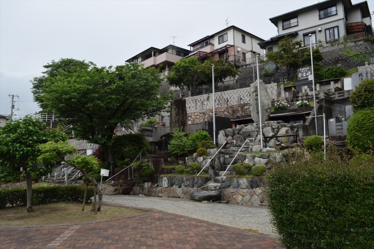 【再掲載】戦没者を弔いながら巡る呉市海軍墓地の歴史と見学情報