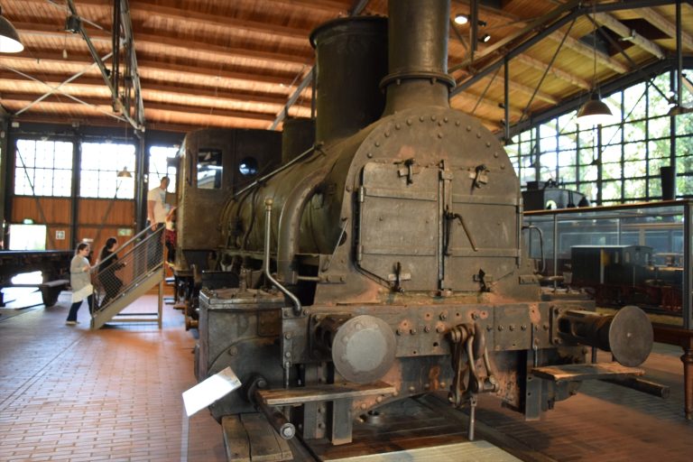 1911年製プルシアS 10形蒸気機関車｜高速運行と技術的特徴を徹底解説