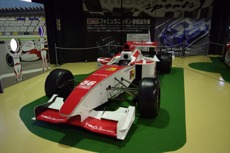 八戸ツカハラミュージアムに眠る幻のTRDフォーミュラ・ニッポン試作車の真実