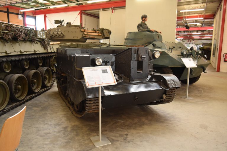 ムンスター戦車博物館に見るブレンガンキャリア| 軽装甲支援車輌の技術と戦史